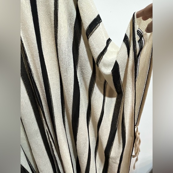 Torrid Ivory & Black Stripe Ruana cardigan - Picture 10 of 11